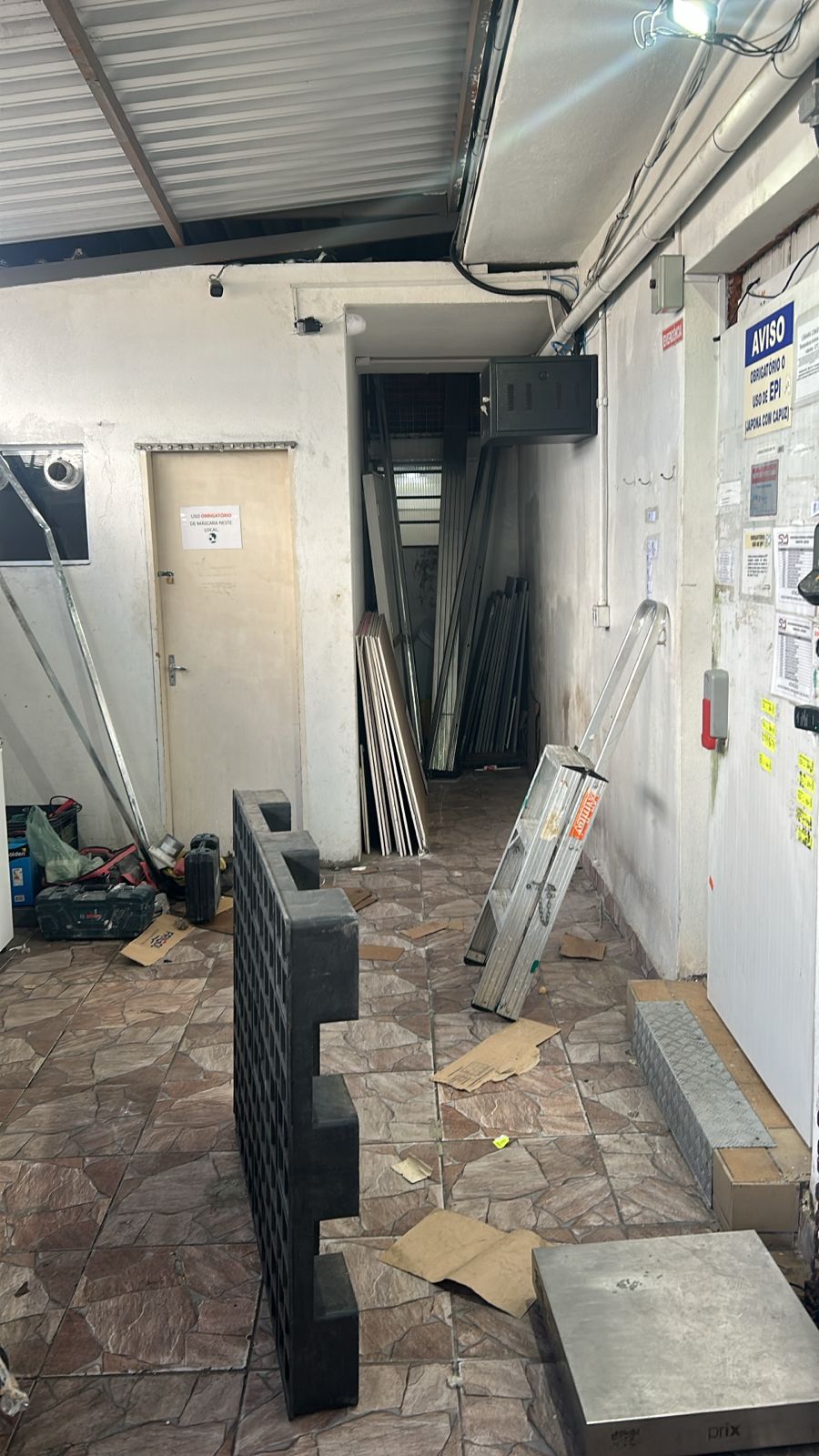 Obra InfraHard — registro 102
